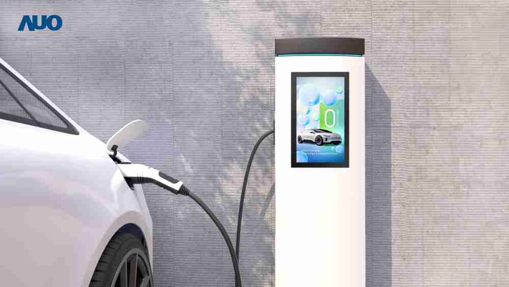 友達〝EVSE車用充電樁解決方案〞專為電動汽車充電樁設計，，，具有高亮度、、、、克服戶外艱難環境的耐溫、、耐紫外線等特性，，並搭載散熱性及擴充性強的高效能工業電腦，，，，可實現人機互動訴求，，，，如資訊顯示、、支付等應用